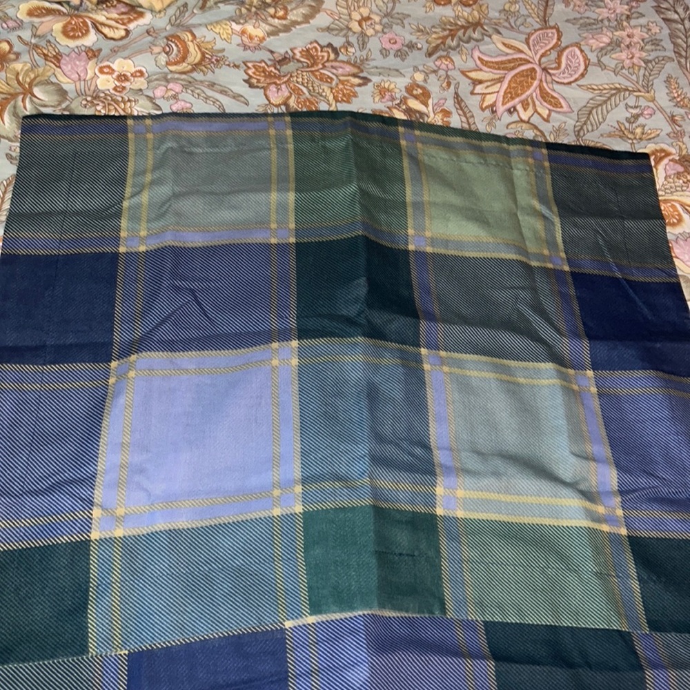 2-Plaid Standard Shams